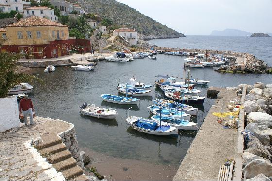 2827767-view_from_kodylenias_taverna_kaminia_hydra-hydra_island.jpg